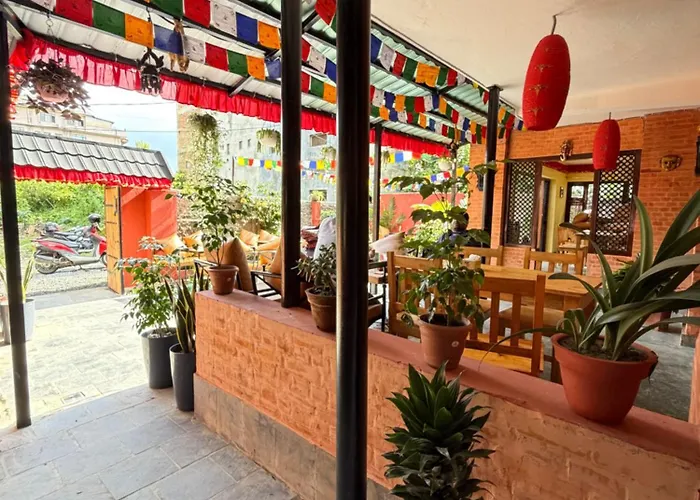 Thamel Courtyard ホステル *